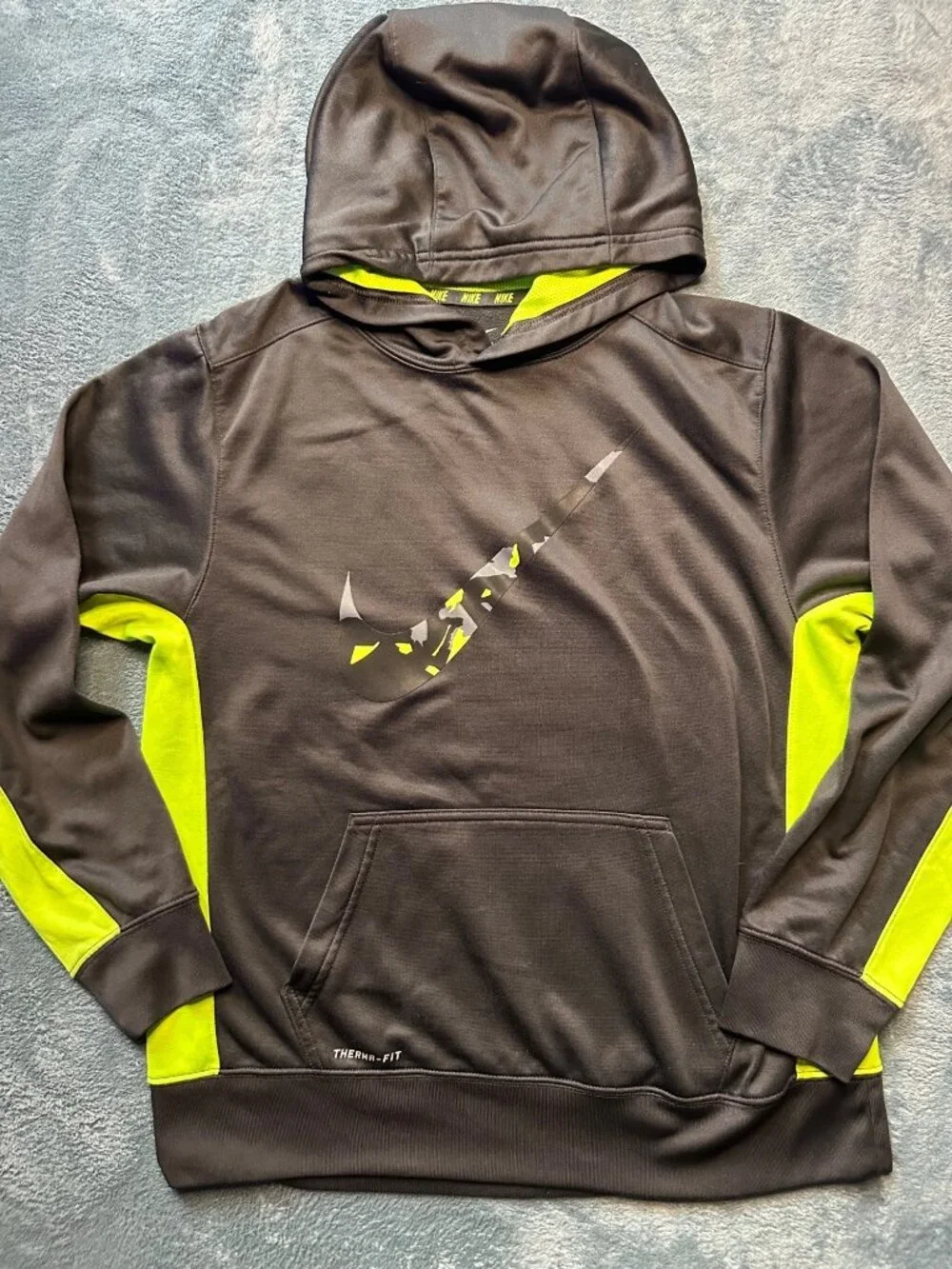 Nike Therma-Fit Youth XL Black & Neon Green Hoodie With Camo Swoosh Logo